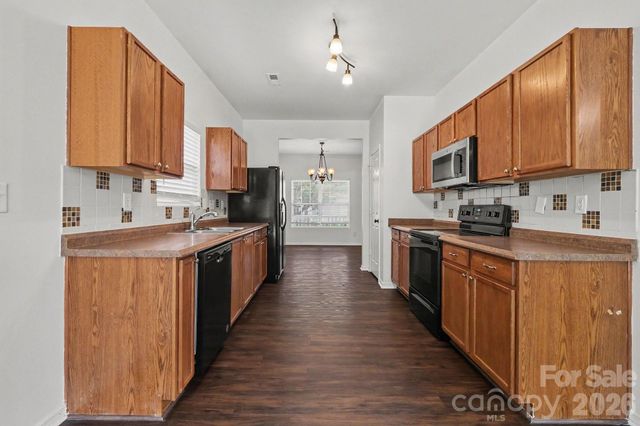 4636 Meadowfield Road, Charlotte, NC 28215