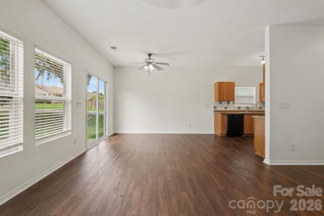 4636 Meadowfield Road, Charlotte, NC 28215