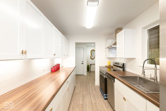 520 S Shady Lane, Austin, IN 47102