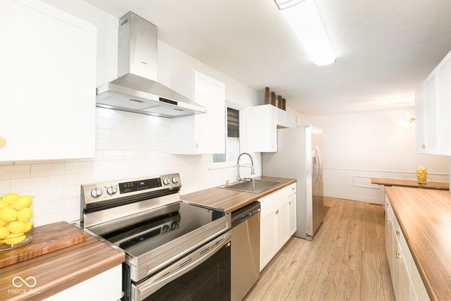 520 S Shady Lane, Austin, IN 47102