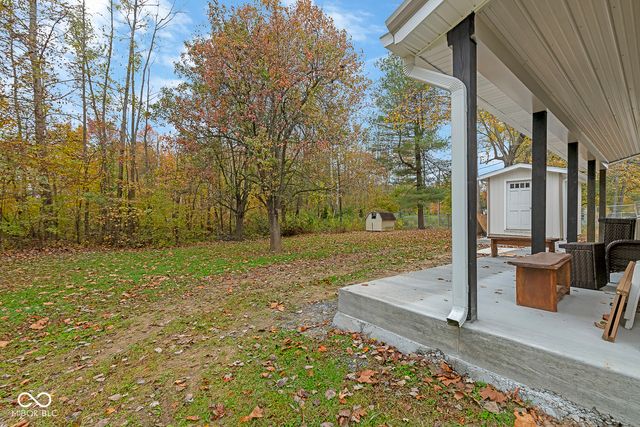 520 S Shady Lane, Austin, IN 47102