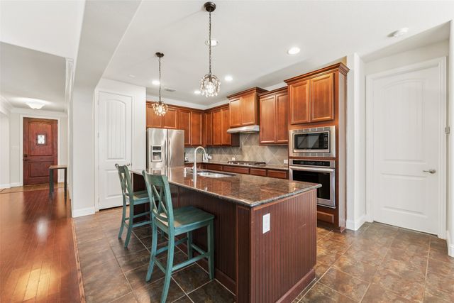 1374 Sandhurst Drive, Roanoke, TX 76262