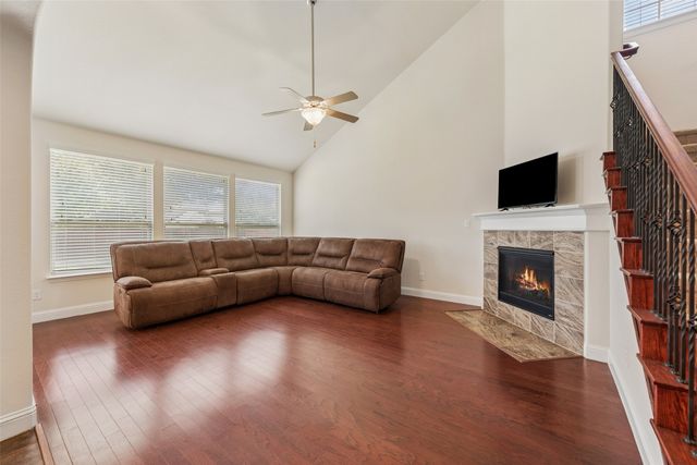 1374 Sandhurst Drive, Roanoke, TX 76262