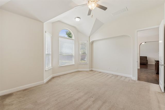 1374 Sandhurst Drive, Roanoke, TX 76262