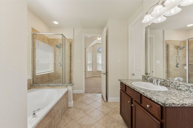 1374 Sandhurst Drive, Roanoke, TX 76262