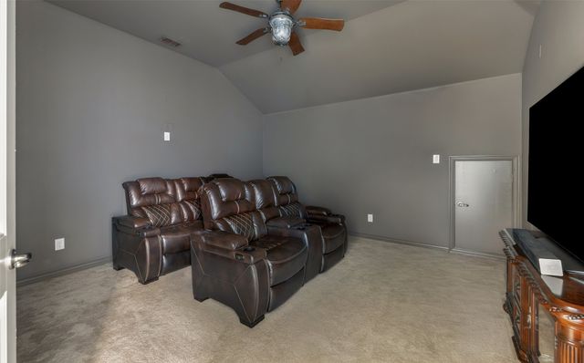 1374 Sandhurst Drive, Roanoke, TX 76262
