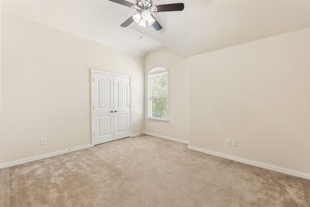 1374 Sandhurst Drive, Roanoke, TX 76262