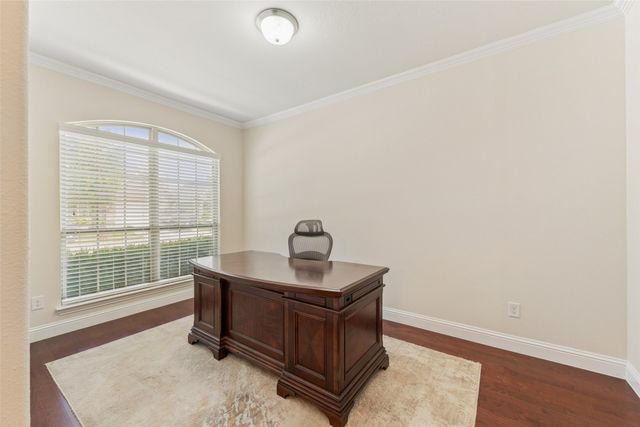 1374 Sandhurst Drive, Roanoke, TX 76262