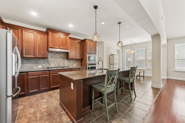 1374 Sandhurst Drive, Roanoke, TX 76262