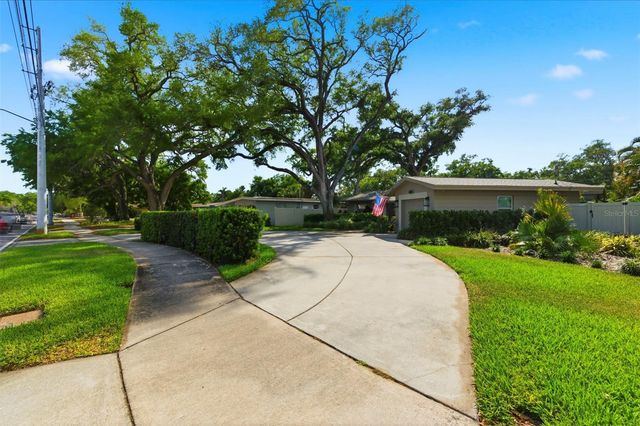 3120 PARK STREET N, St Petersburg, FL 33710