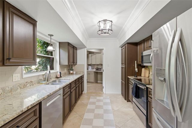 3120 PARK STREET N, St Petersburg, FL 33710