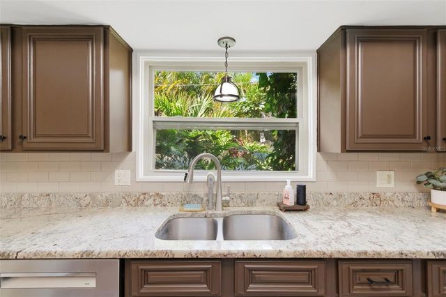 3120 PARK STREET N, St Petersburg, FL 33710