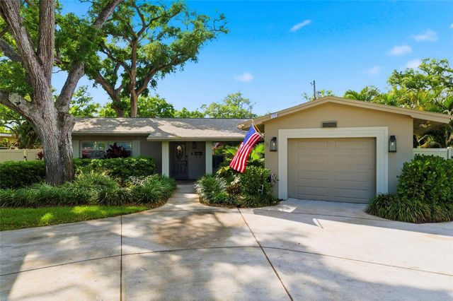 3120 PARK STREET N, St Petersburg, FL 33710