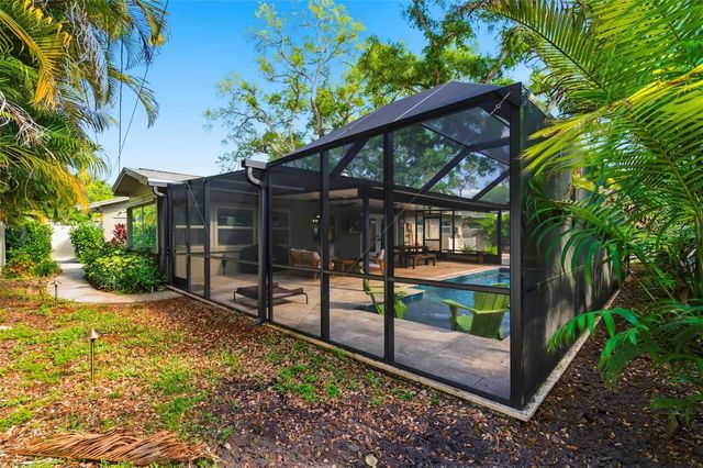 3120 PARK STREET N, St Petersburg, FL 33710