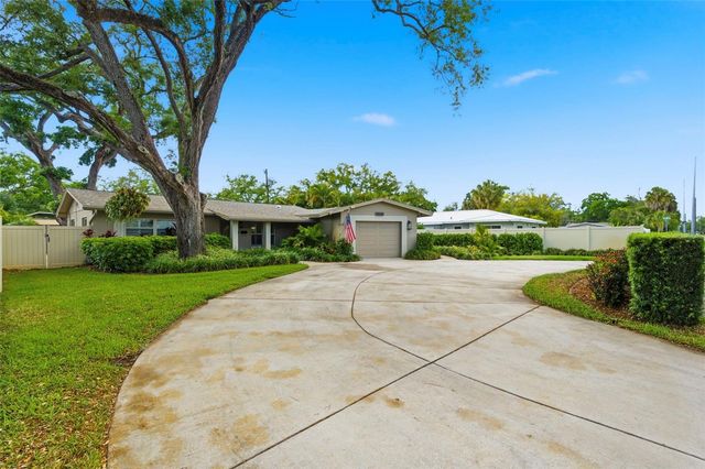 3120 PARK STREET N, St Petersburg, FL 33710