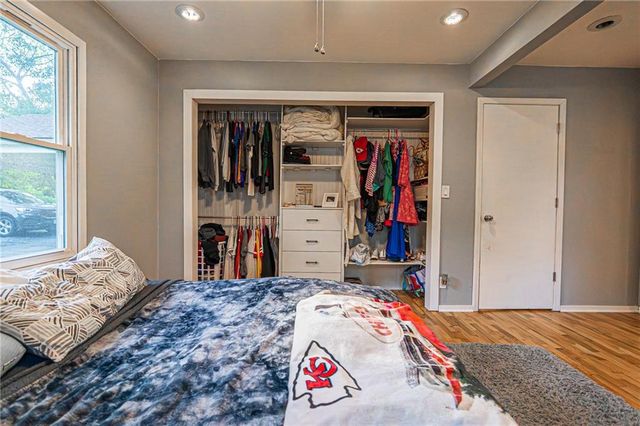 115 Spring Valley Avenue, Bonner Springs, KS 66012