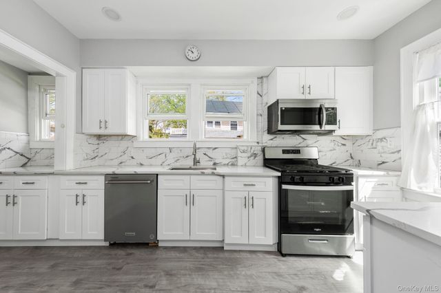 1679 Oak Street, North Baldwin, NY 11510