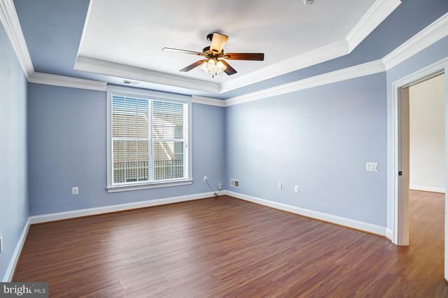 20429 ISLAND WEST SQ, Ashburn, VA 20147