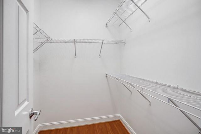 20429 ISLAND WEST SQ, Ashburn, VA 20147
