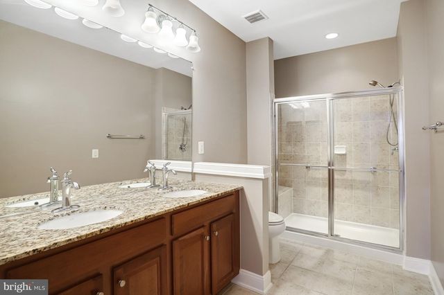 20429 ISLAND WEST SQ, Ashburn, VA 20147