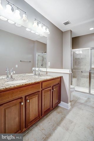 20429 ISLAND WEST SQ, Ashburn, VA 20147