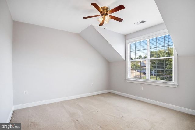20429 ISLAND WEST SQ, Ashburn, VA 20147
