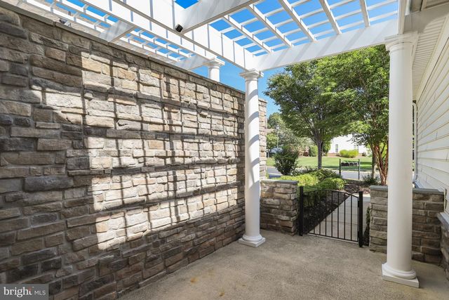 20429 ISLAND WEST SQ, Ashburn, VA 20147