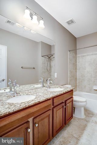 20429 ISLAND WEST SQ, Ashburn, VA 20147