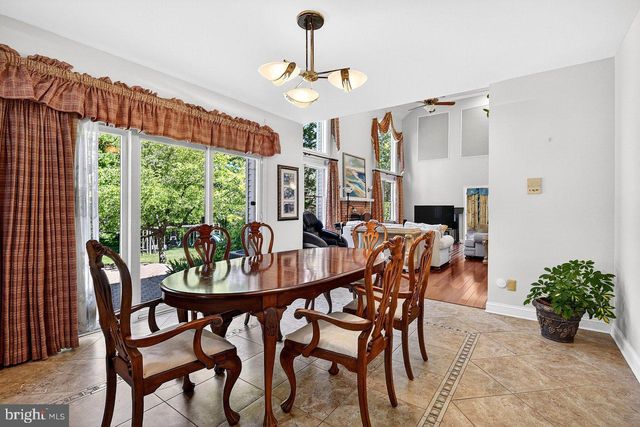 23 ZAITZ FARM RD, West Windsor, NJ 08550