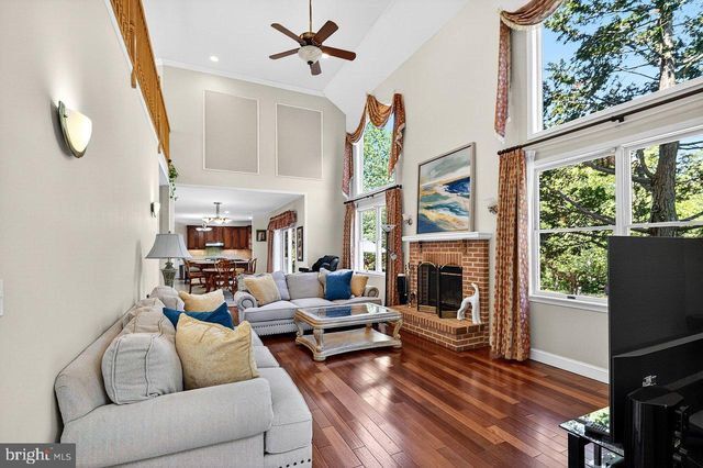 23 ZAITZ FARM RD, West Windsor, NJ 08550