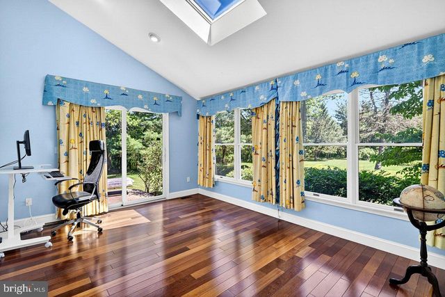23 ZAITZ FARM RD, West Windsor, NJ 08550