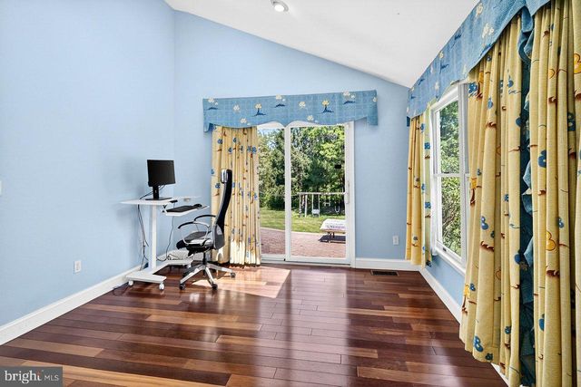 23 ZAITZ FARM RD, West Windsor, NJ 08550