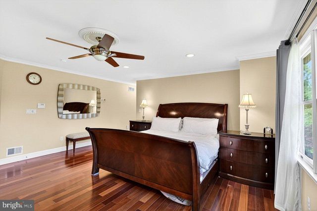 23 ZAITZ FARM RD, West Windsor, NJ 08550