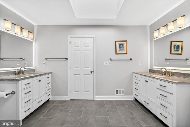 23 ZAITZ FARM RD, West Windsor, NJ 08550