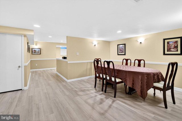 23 ZAITZ FARM RD, West Windsor, NJ 08550
