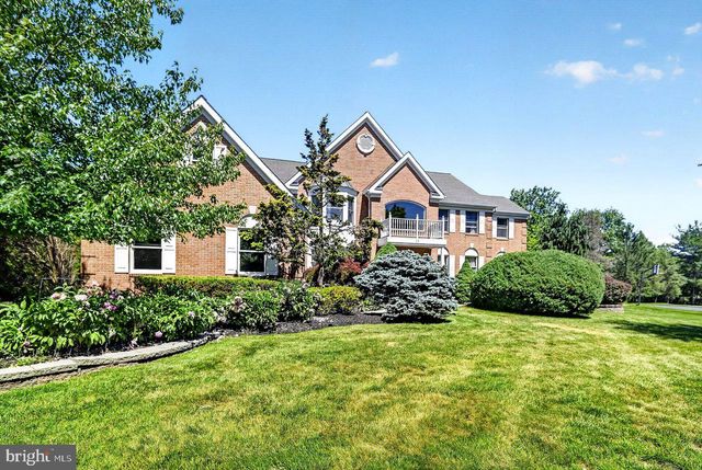 23 ZAITZ FARM RD, West Windsor, NJ 08550