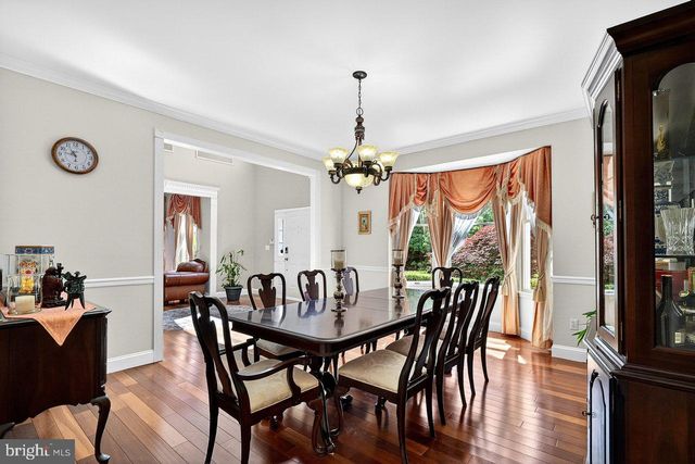 23 ZAITZ FARM RD, West Windsor, NJ 08550