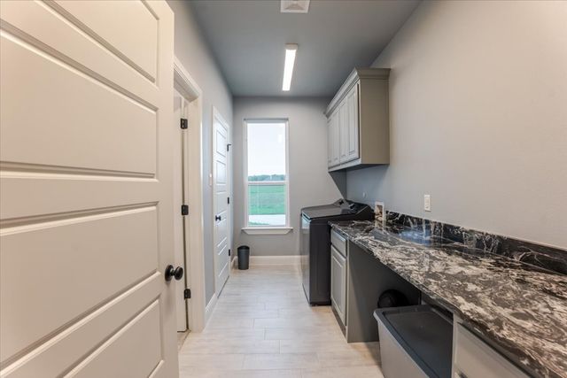 8524 Bronco Drive, Godley, TX 76044