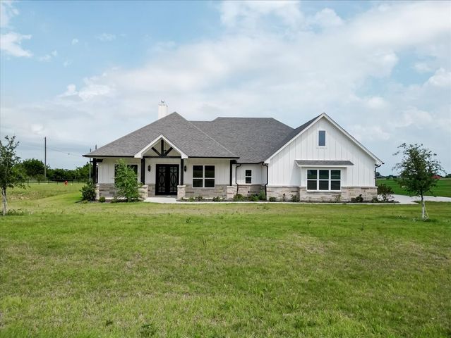 8524 Bronco Drive, Godley, TX 76044