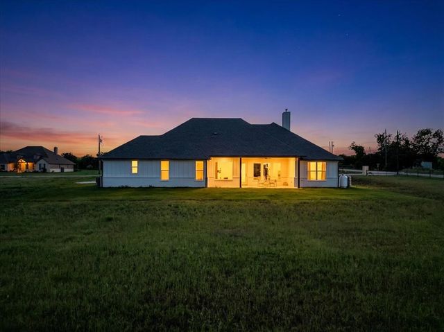 8524 Bronco Drive, Godley, TX 76044