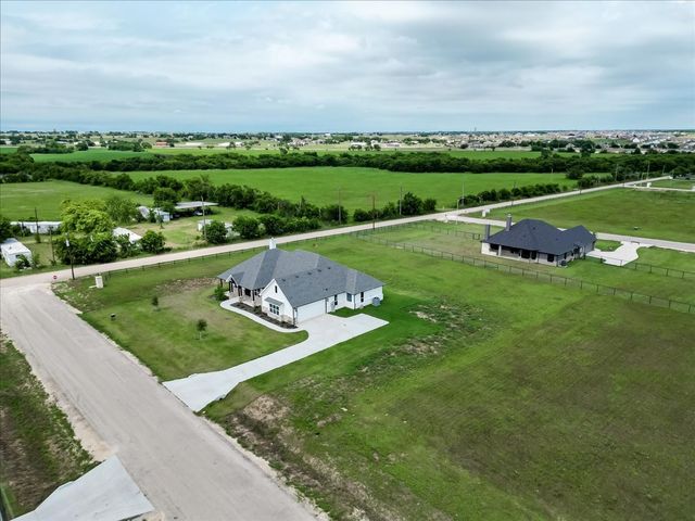 8524 Bronco Drive, Godley, TX 76044