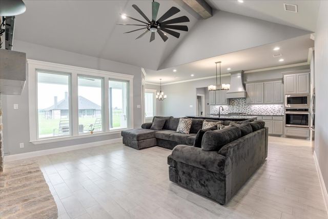 8524 Bronco Drive, Godley, TX 76044
