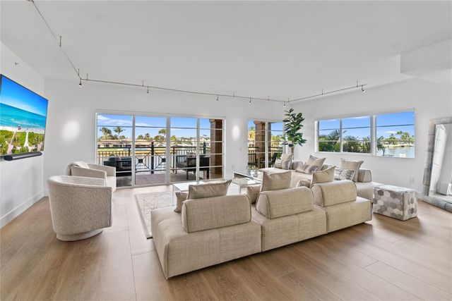 1230 Hillsboro Mile 107, Hillsboro Beach, FL 33062