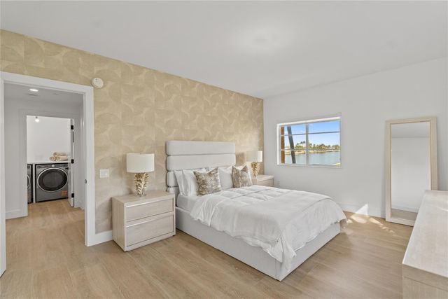 1230 Hillsboro Mile 107, Hillsboro Beach, FL 33062