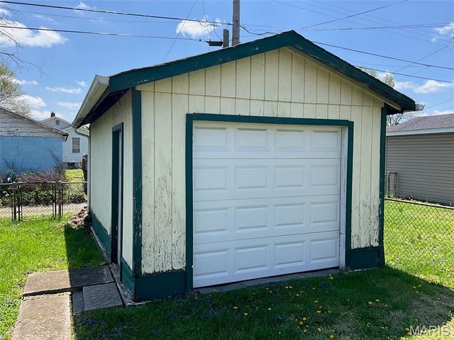 2538 Jerden Avenue, Granite City, IL 62040