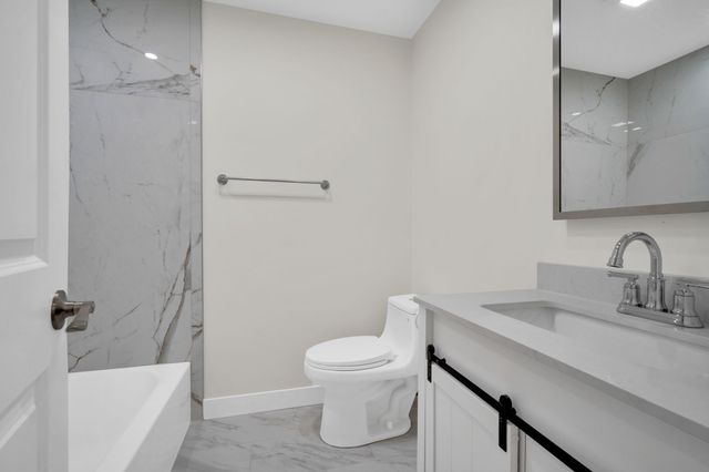 100 N Valley Street, Red Oak, TX 75154