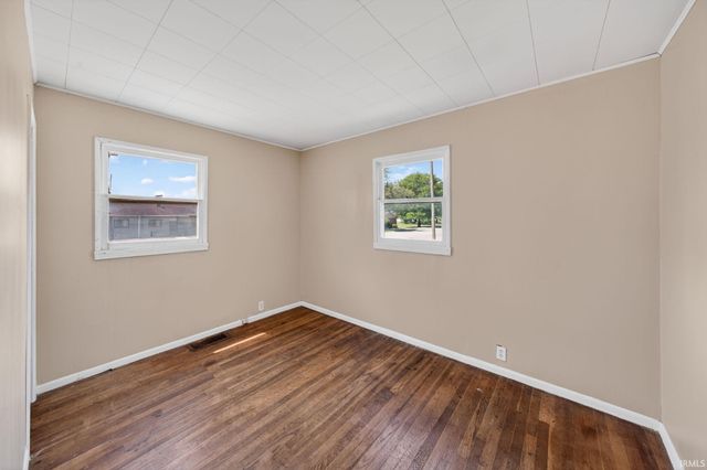 3617 W Washington Street, South Bend, IN 46619