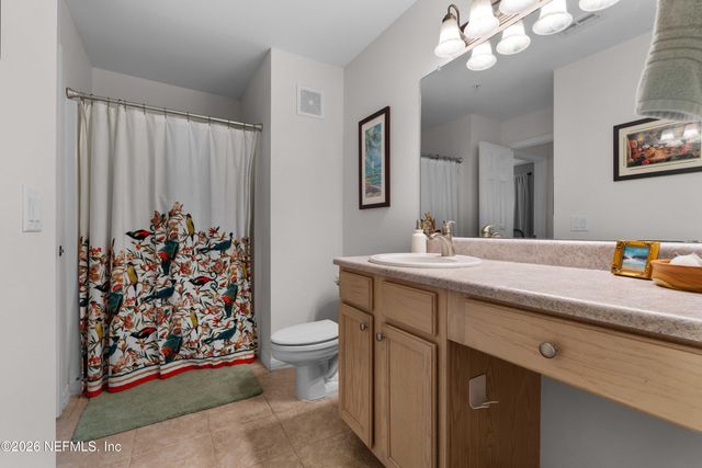7800 POINT MEADOWS Drive 1437, Jacksonville, FL 32256
