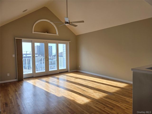 269 E Broadway 24, Long Beach, NY 11561