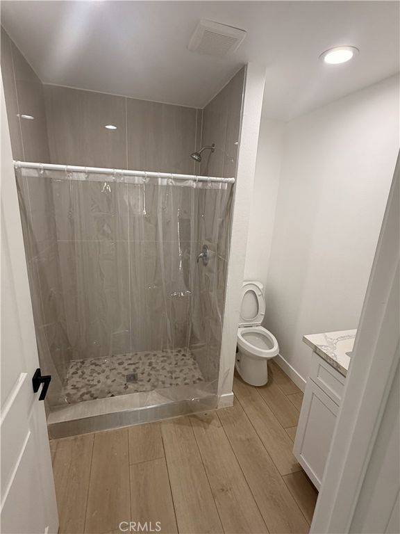 Image 6 of property listing at 1460 Redlands, Colton, CA 92324